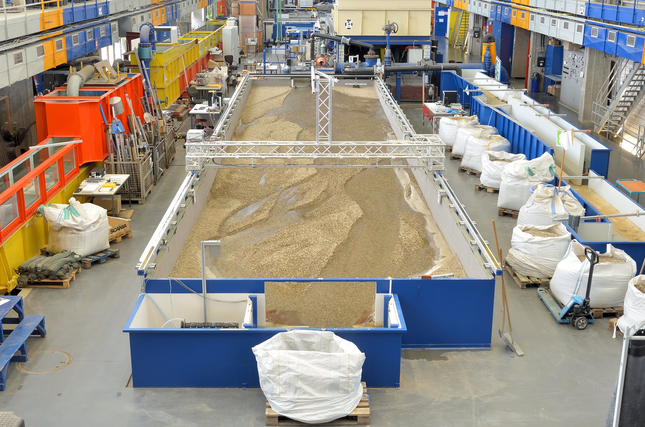 20,4 m langen Thomson-Lineareinheiten